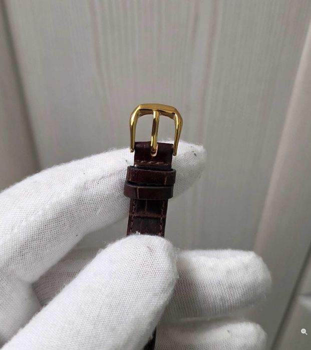 Золотий жіночий годинник Omega De Ville золото 750 пр