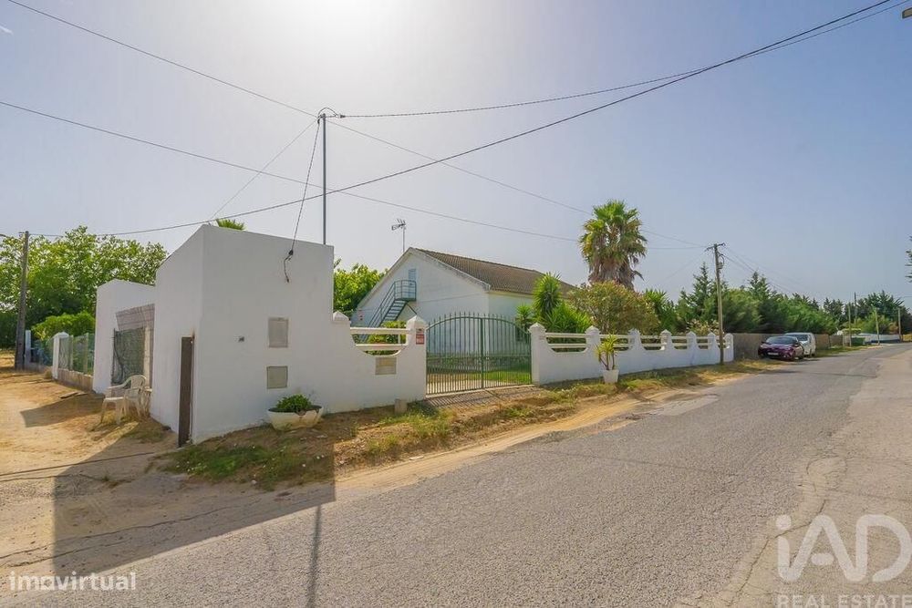 Moradia isolada T2 em Pinhal Novo de 134,74 m2