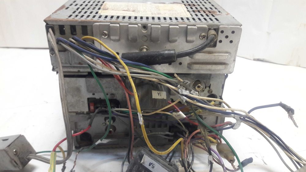 Ретро автомагнитола магнитола автомобильная Sony Satellite