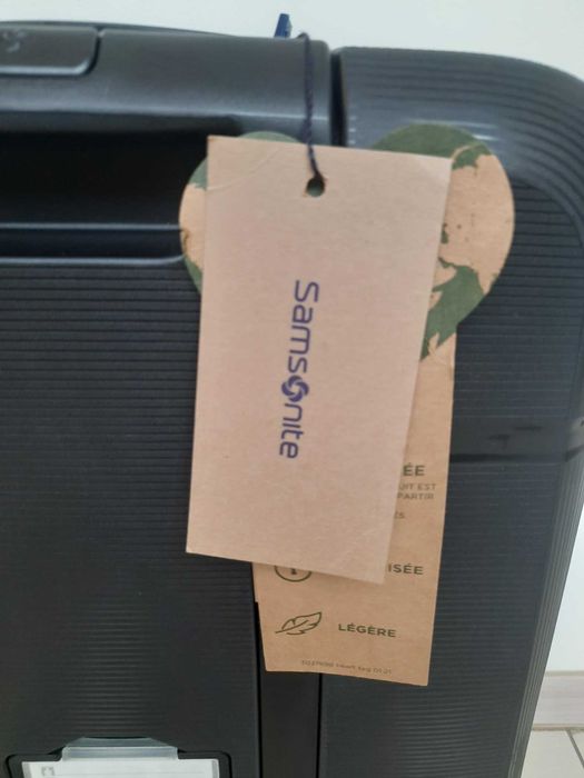 Walizka kabinowa Samsonite Magnum Eco Spinner 55/20