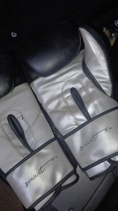 Luvas de Boxe Leone 1947 16oz como novas