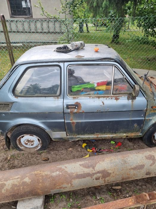 Fiat.         126p