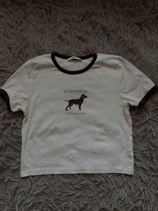 Біла футболка з короткими рукавами та круглим вирізом для жінок