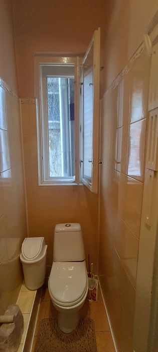 БЕЗПОСЕРЕДНЬО ЦЕНТР МІСТА! ІСТОРИЧНА будівля! 3 кім, 113 кв.м., жила