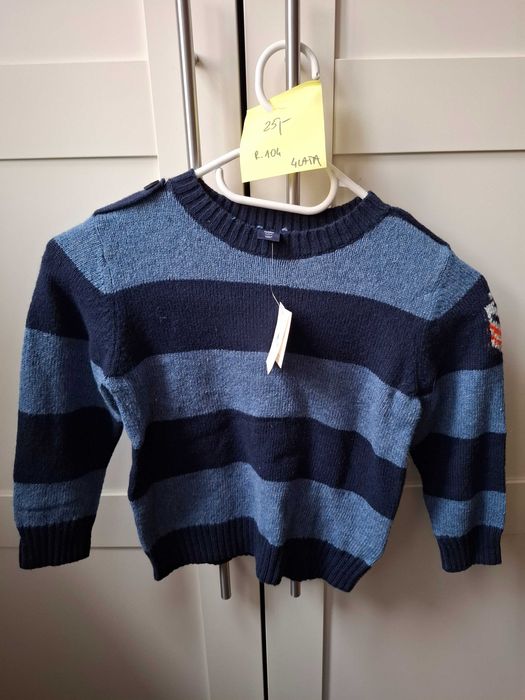 Sweter dzieciecy baby Gap 110cm