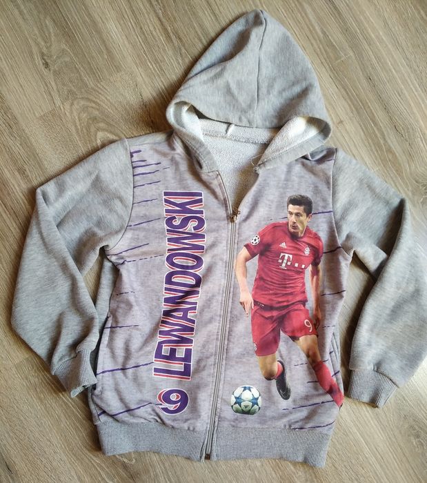 Bluza dresowa Lewandowski ok 9-10 lat