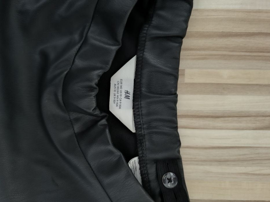 Spódnica czarna galowa ekoskóra H&M 140