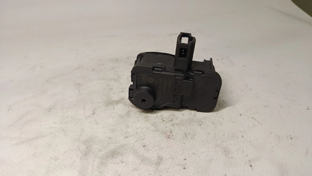 Pistola do depósito de combustível SKODA Fabia III Hatchback (NJ3)