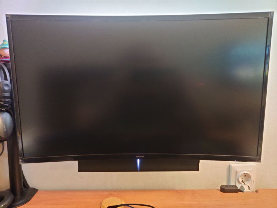 Монитор Samsung 27" curved  s27d360gai