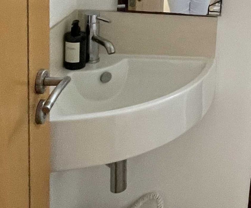 lavatorio de canto branca / white corner washbasin