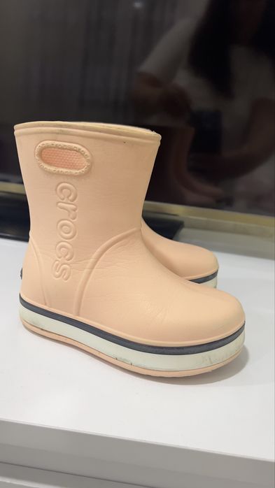 Шикарные сапожки crocs 24/25