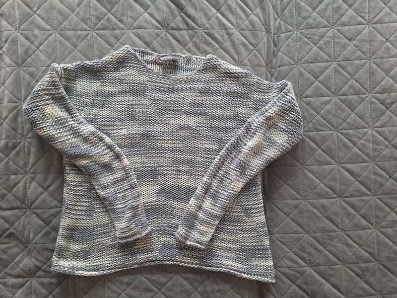 Bardzo ciepły wielokolorowy sweterek