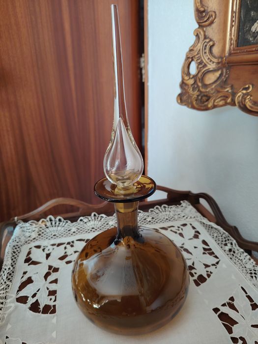 Garrafa de Vidro em Vidro Murano Côr Caramelo
