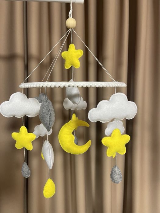 Мобіль в ліжечко