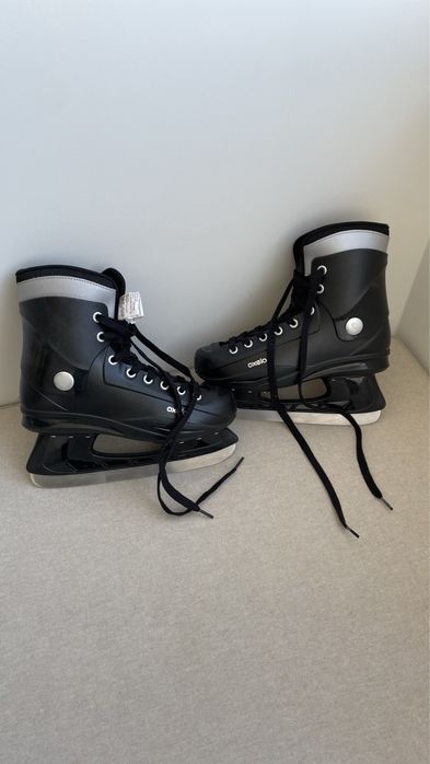 Patins gelo com 4 meses de uso