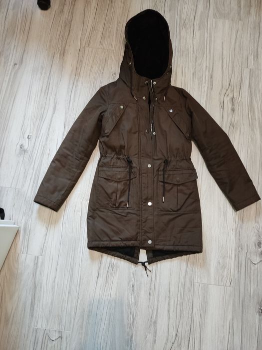 Zimowa kurtka parka XS kolor ciemny brąz C&A