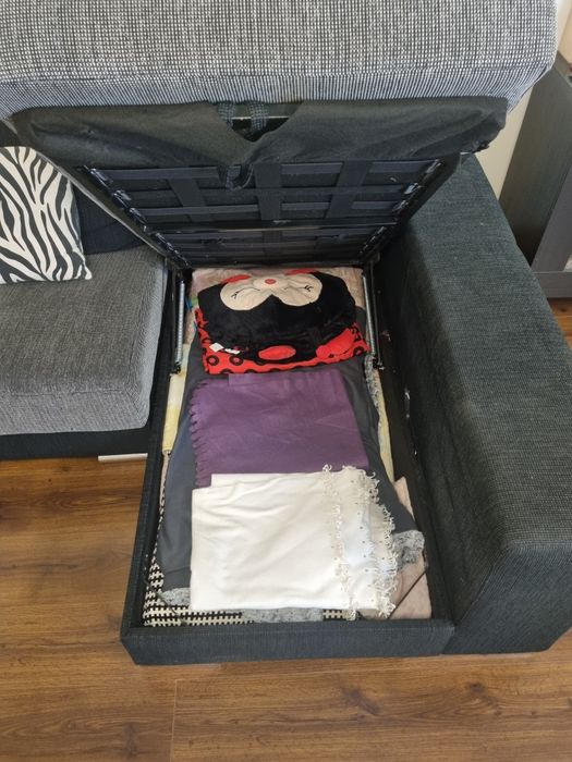 Sofá com chaise longue preto e cinza