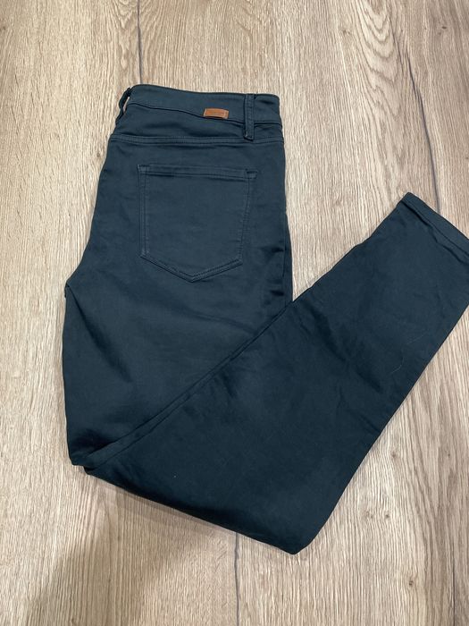 Spodnie rurki Massimo Dutti 42