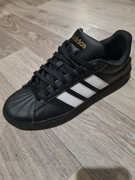 Чоловічі кеди, снікерси Adidas Streettalk
код: 178183
Adidas STREETTALK