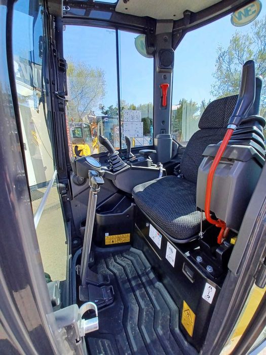 NEW HOLLAND E19D 2024 NOWA, 1940 kg, Cena BRUTTO