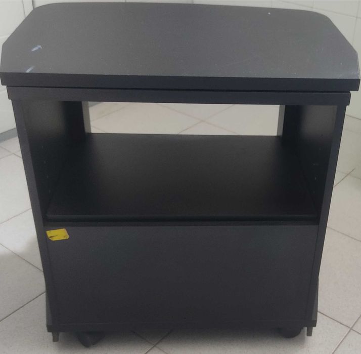 Móvel Para Televisão com Tampo Giratório