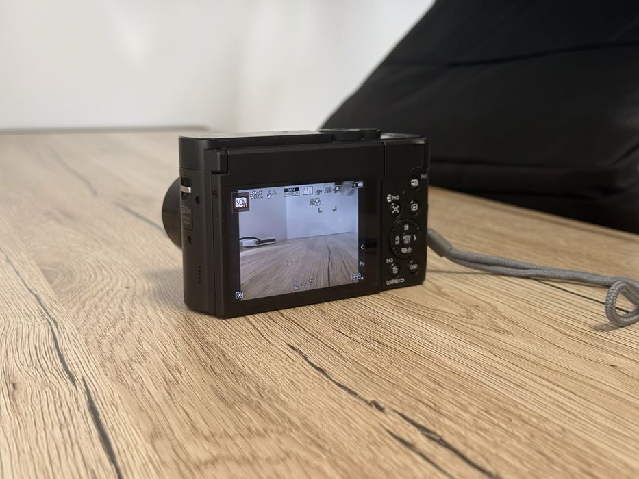 Panasonic Lumix TZ99