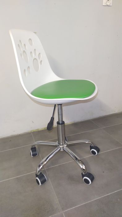 Krzesło obrotowe biurowe dziecięce