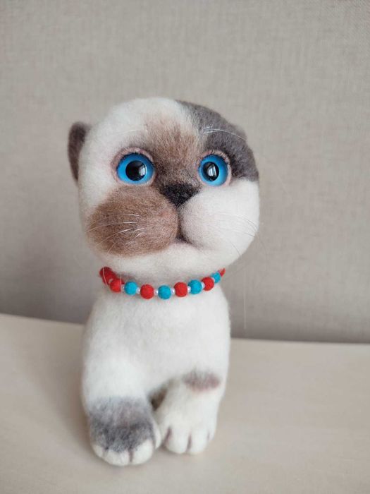 Валяна іграшка. Котик.