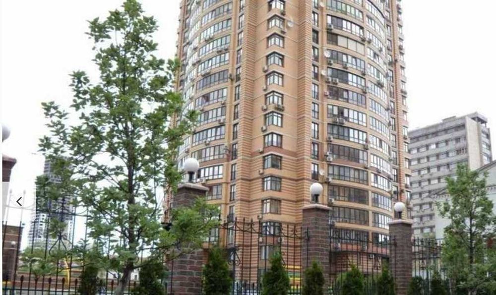 Продам  БЕЗ % Центр Печерськ Панаса Мирного 28А ЖК Корона Печерська