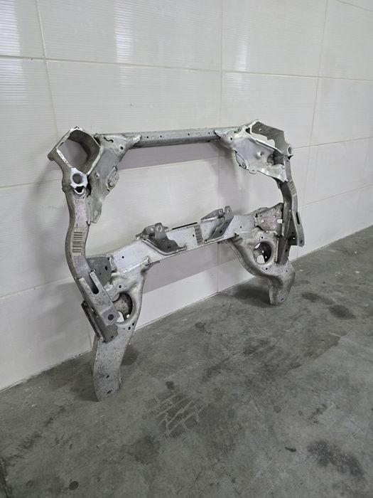 Передня балка BMW E81/E87 2006-2013