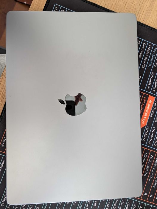 Apple M1 Pro 2021 - 14inch 1TB 16GB