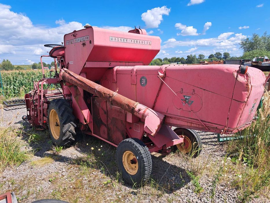 Części kombajnu zbożowego Massey Ferguson 31