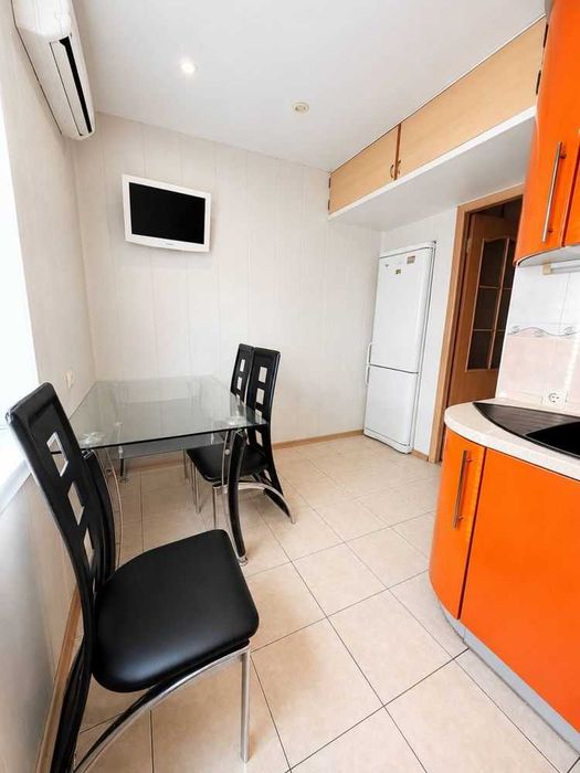 Продам 3к.квартиру 69 м²  О.Поля (верх Кирова)!Славутич!Безнал!