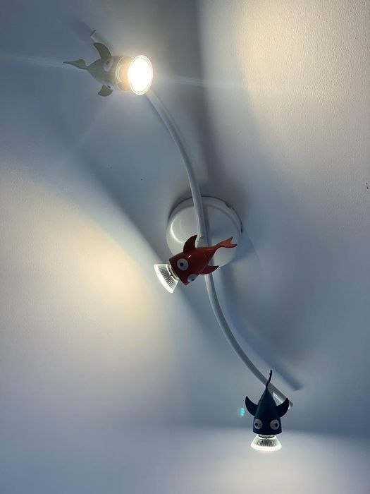 Candeeiro Ikea criança