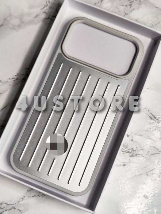 Чехол Rimowa на iPhone 17 18 Pro Max  металлический чохол металевий