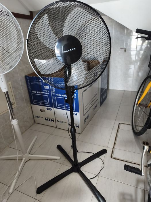 Ventoinha de Pé Grunkel 50W – NOVA – 25€
