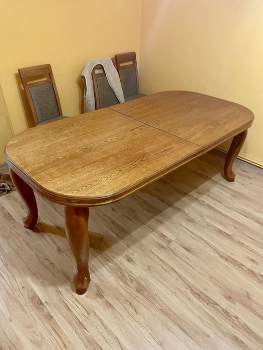 Stół drewniany (duży)