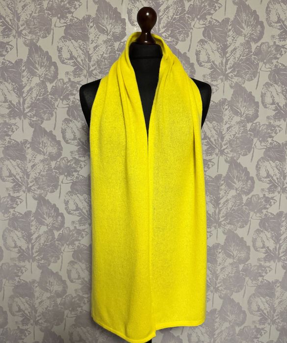 Кашемировый шарф Cashmere at Lochleven .