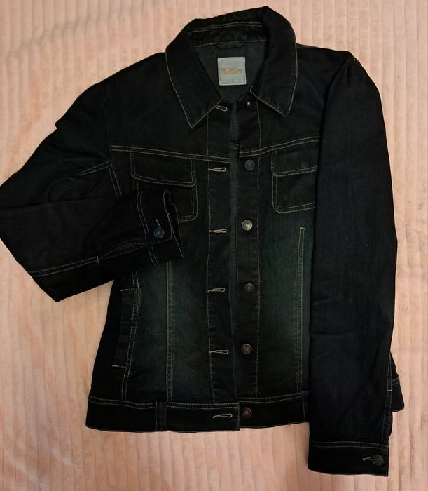 Джинсова куртка жіноча