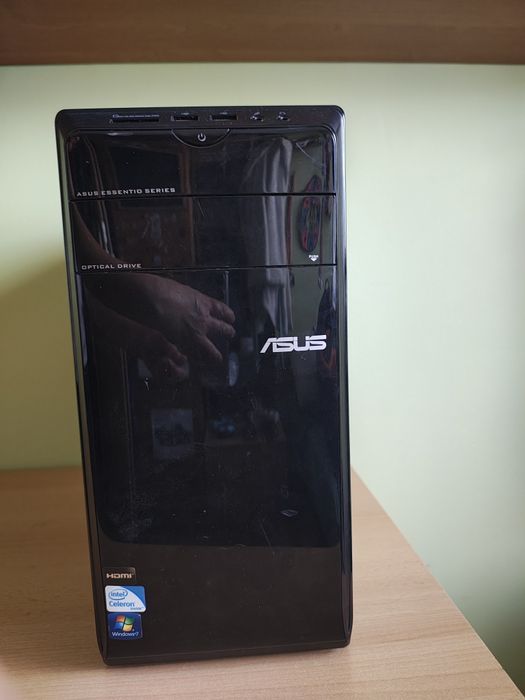 Komputer stacjonarny Asus
