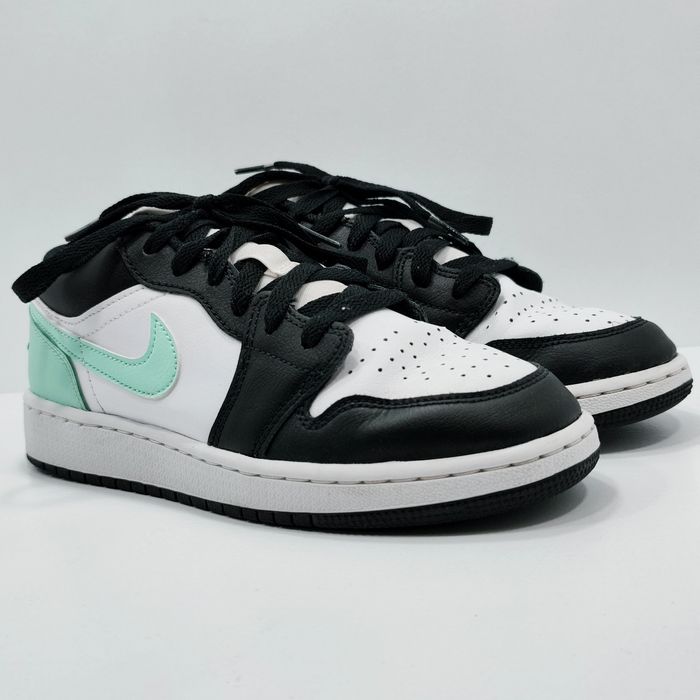 кросівки Nike Air Jordan 1 Low.