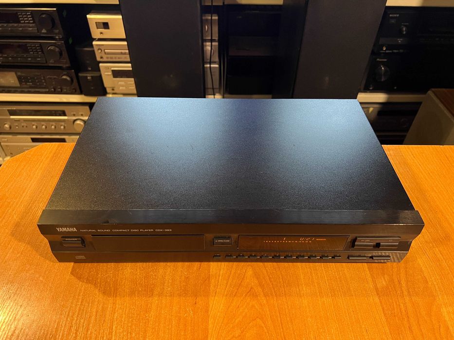 Odtwarzacz płyt CD Yamaha CDX-393 Audio Room