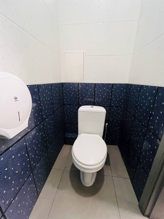 Продаж унікального фасадного приміщення  в ЦЕНТРІ, вул.Б.Хмельницького