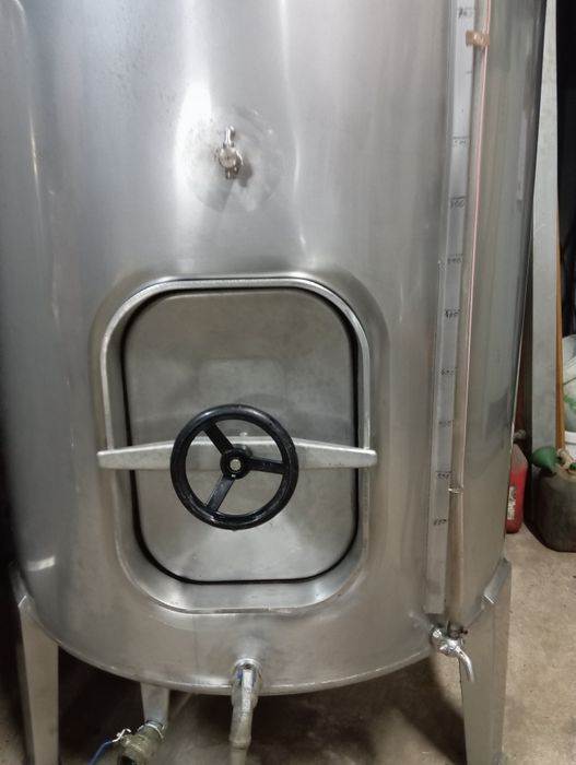Vendo depósitos inox para vinho ou azeite