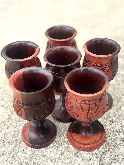 Artesanato africano Cálices e copos de vinho  em madeira exótica(Novo)