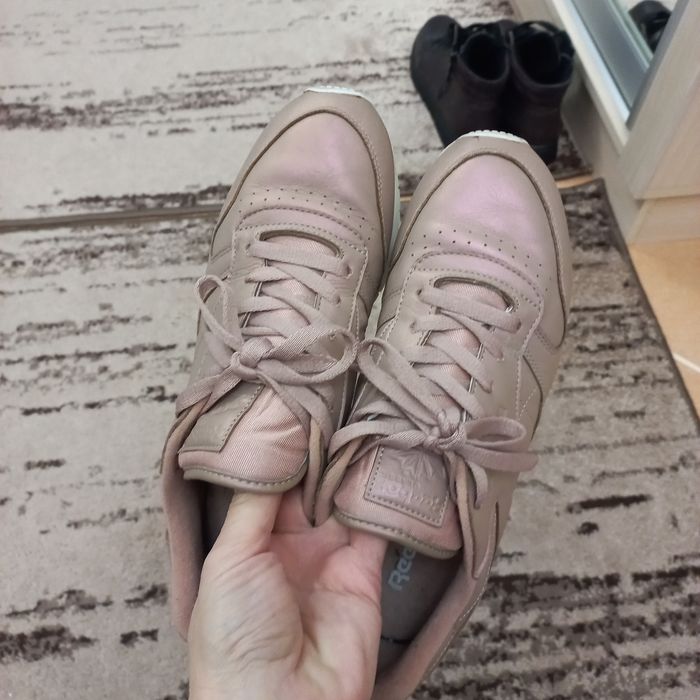 Женские  ботинки, кроссовки  43  р