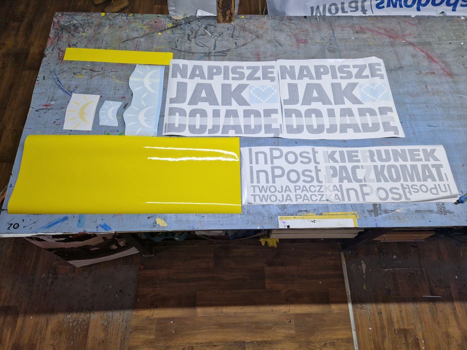 Naklejki na busa INPOST Nowe oklejenie