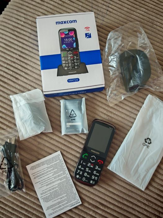 Nowy telefon dla seniora MAXCOM MM724