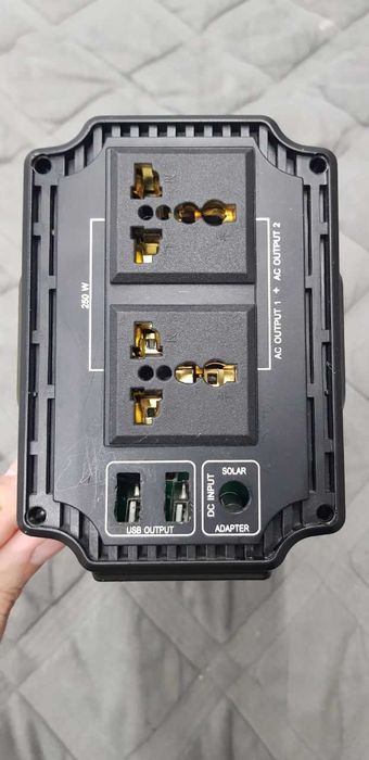 Повербанк разетка 220v