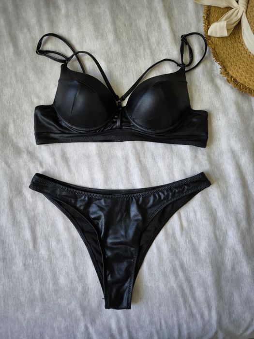 Шикарний жіночий купальник